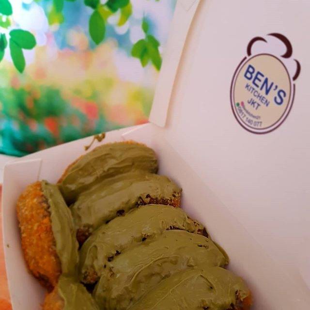 

Pisang nugget green tea