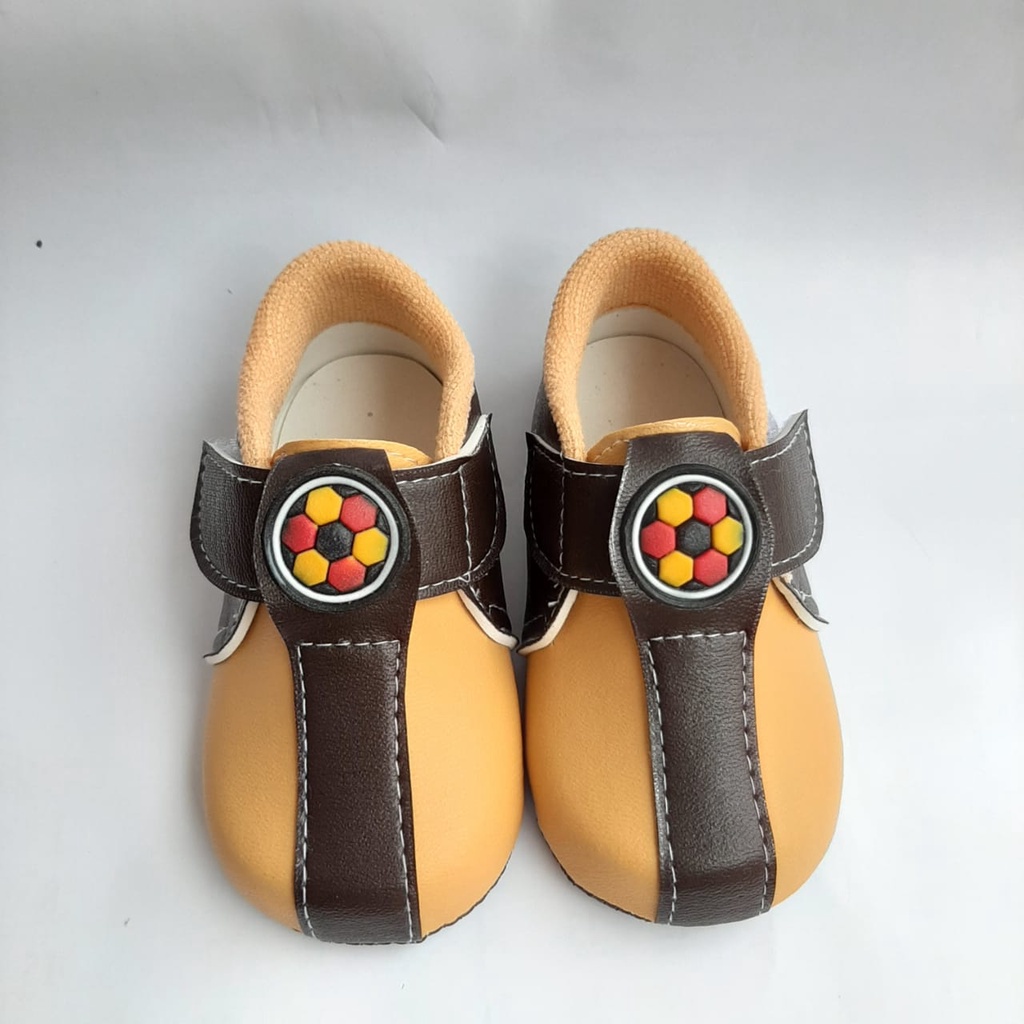 mandirishoestore-SEPATU BAYI LAKI-LAKI PREWALKER BOLA TENGAH APY04