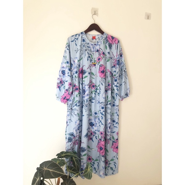 MIDI DRESS RAYON MOTIF BUNGA/MIDI DRESS WANITA TERBARU/MIDI DRESS KEKINIAN/MIDI DRESS JUMBO/MIDI DRESS RAYON/MIDI DRESS TERMURAH/MIDI DRESS VIRAL kEKINIAN/BAJU SANTAI/BUSUI/BIG SIZE/MIDI TRENDI MASA KINI/GAMIS/DASTER/COD/DASTER JUMBO/Xl-XXL/MIDI DRESS