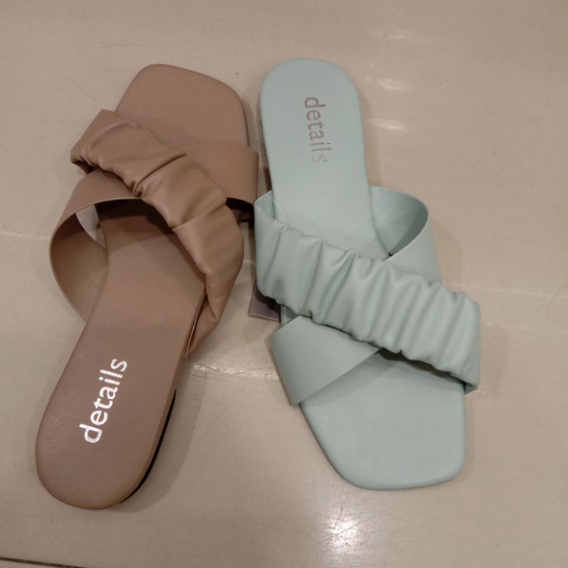 Sandal Selop Wanita Details