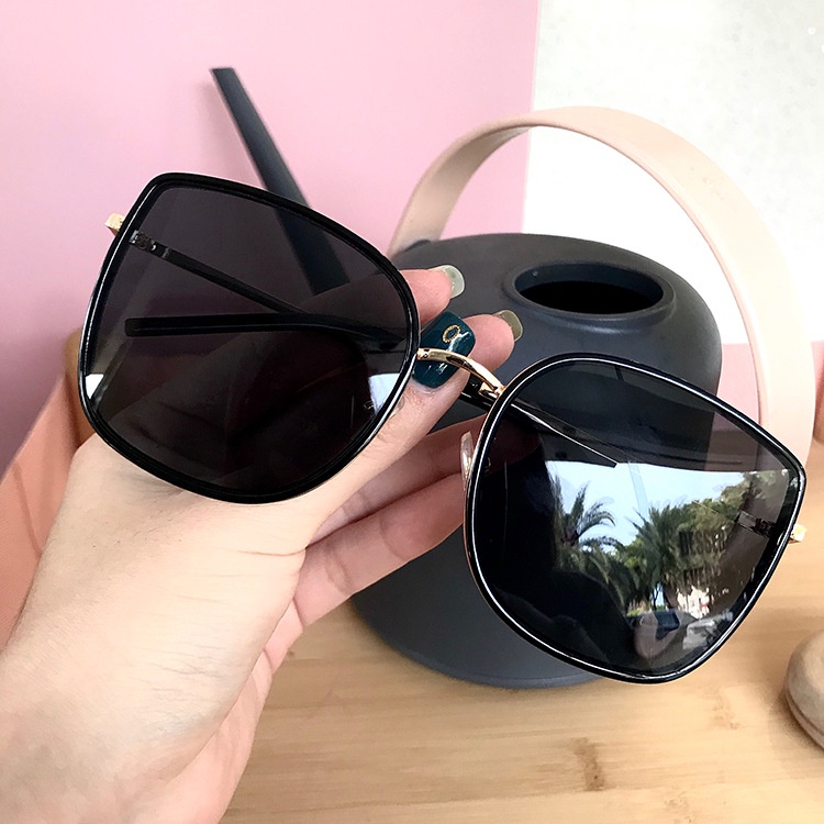 K1 Kacamata Gaya Perempuan Sunglasses Wanita Cewek Lensa Kotak Besar Hitam List Putih Square Korean Harajuku Japanese Style