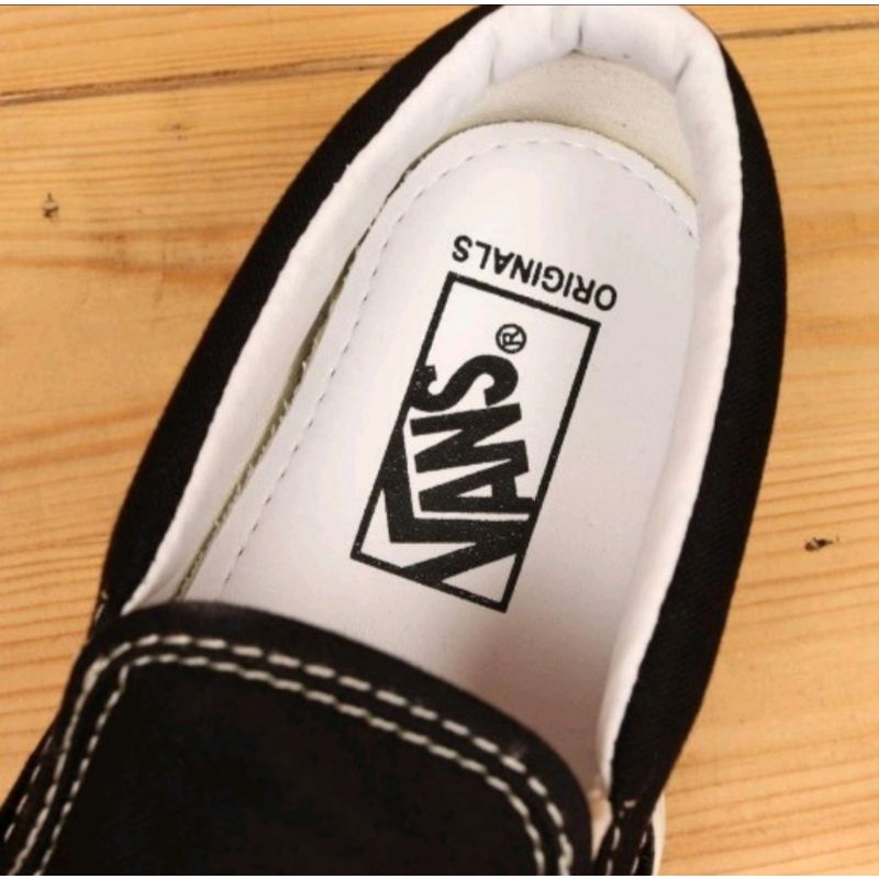 SEPATU43 VANS AUTHENTIC FULL BLACK HITAM POLOS WHITE PUTIH OLDSKOOL ERA SK8 SLIP ON PRIA