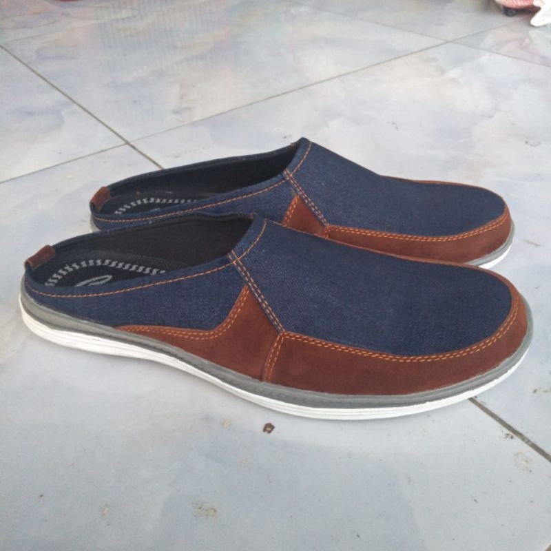 sepatu sandal casual slop kasual nyaman dipakai warna navy