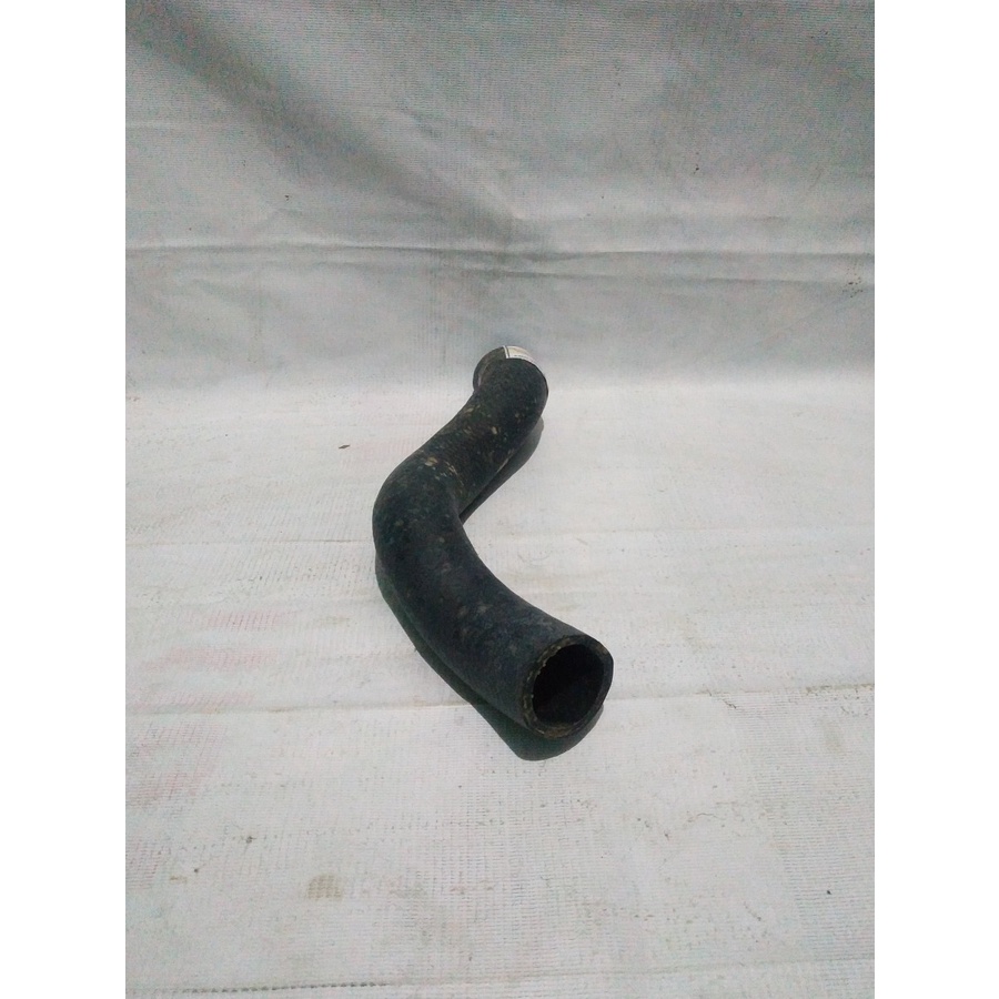 Selang Radiator Bawah Daihatsu Taruna 16572-87Z13-001