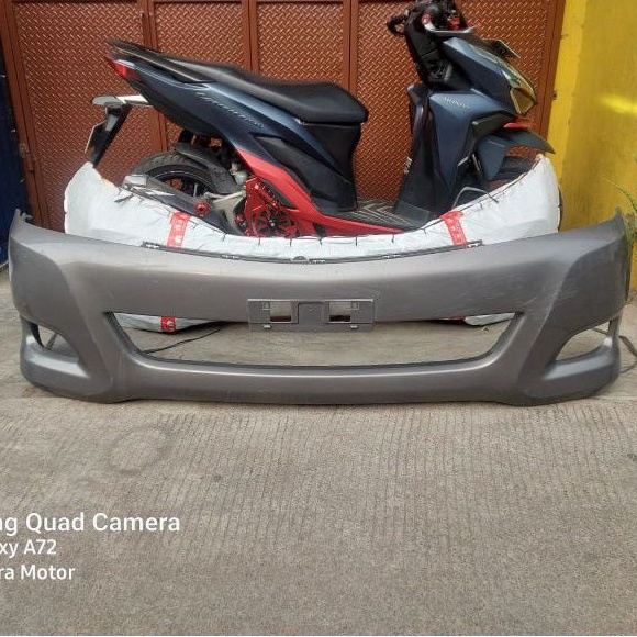 Bumper Bemper Depan Innova 2010 Original