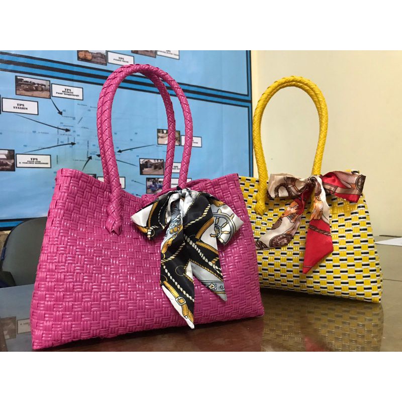 tas anyaman jali