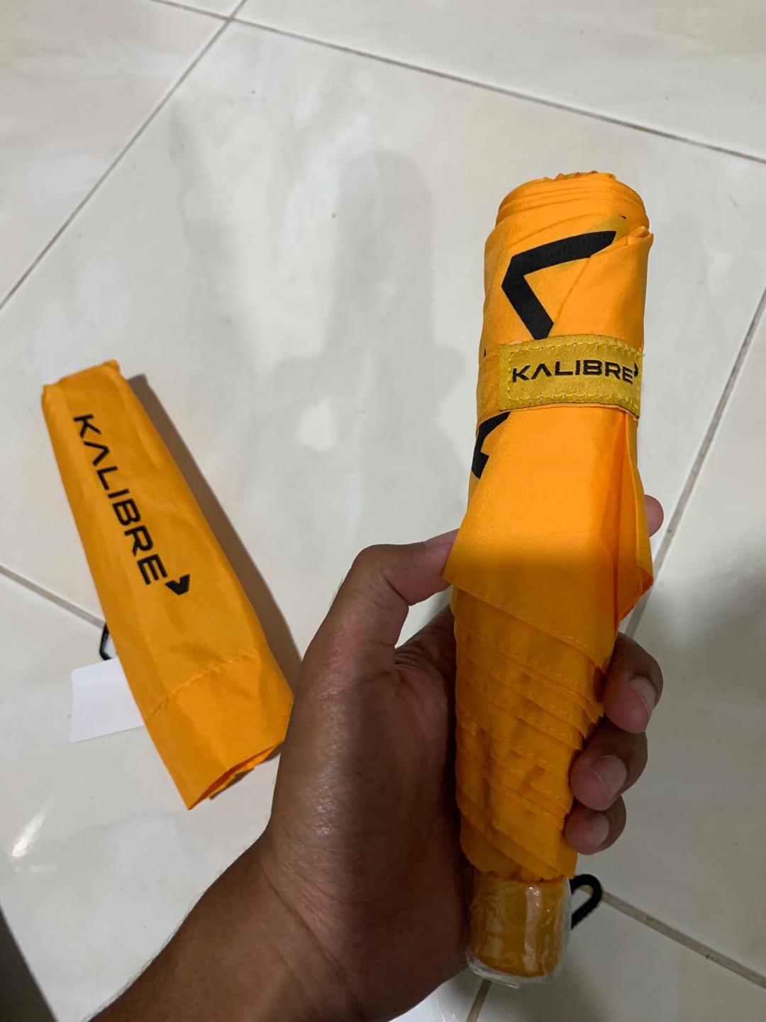Kalibre Payung Lipat Kecil Kuning Umbrella Diameter 88 Cm Waterproof Anti Air Anti Uv 995163-770