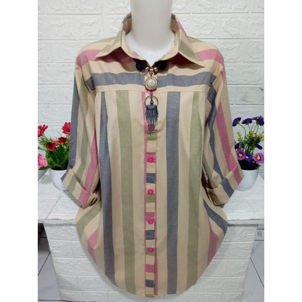 Kemeja wanita atasan motif salur bahan katun KM039A-1