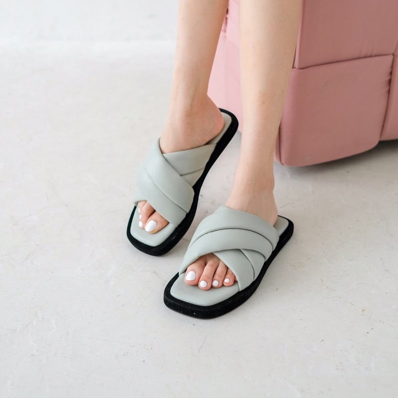 POSU Eclair Sandals