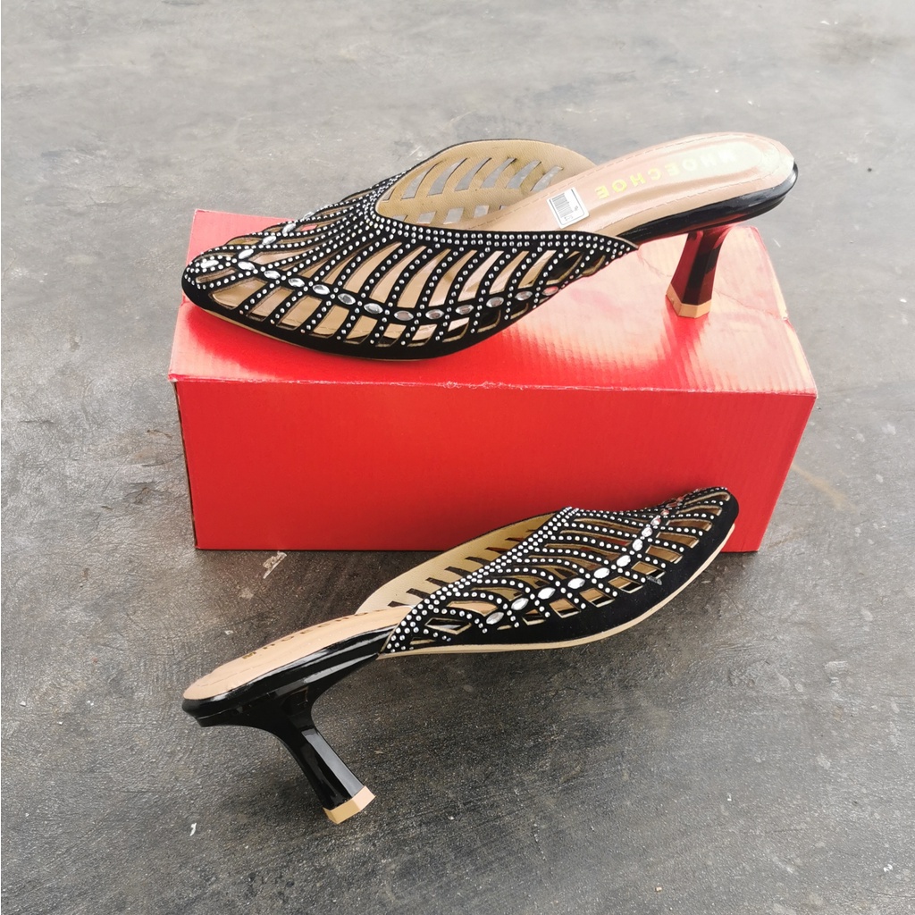 Qwertyzone Kinara Heels 7cm Anti Slip Cream/Black || Qwertyzone Kinara Heels 7cm Premium Quality