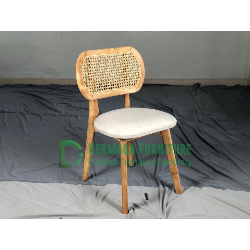 KURSI OVAL RADIO ROTANMENTAH PLUS JOK SOFA KURSI PELAMINAN DEKORASI KURSI