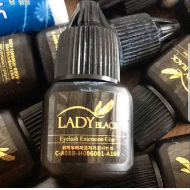 Lady black glue eyelash extension