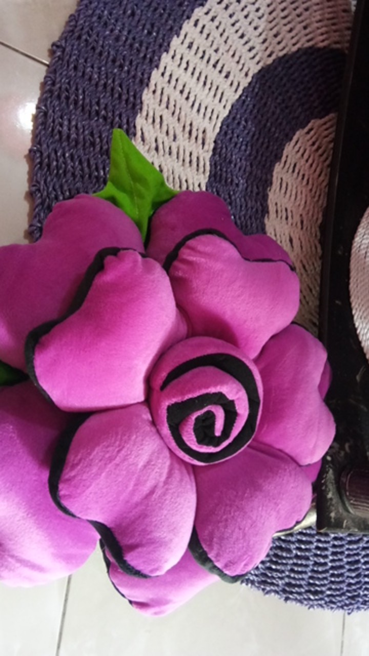 Bantal Bunga Kembang Mawar