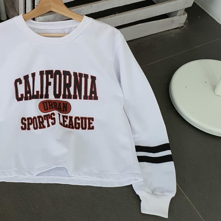 California Urban Croope Sweater Casual Wanita Outher Dengan Garis Lengan Terbaru