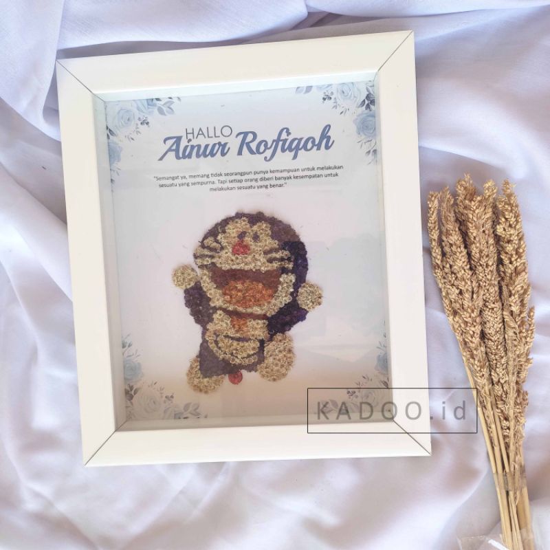 Frame Edelweis Doraemon / Kado Pigora / Kado Lucu / Kado Unik / Kado Ulang tahun / Kado Nikah KADO W