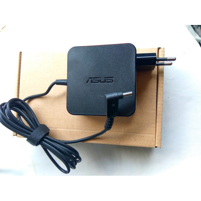 ADAPTOR ASUS ADP-65AW A PLUG IN 19V - 3.42A Small Plug 4.0x1.35mm