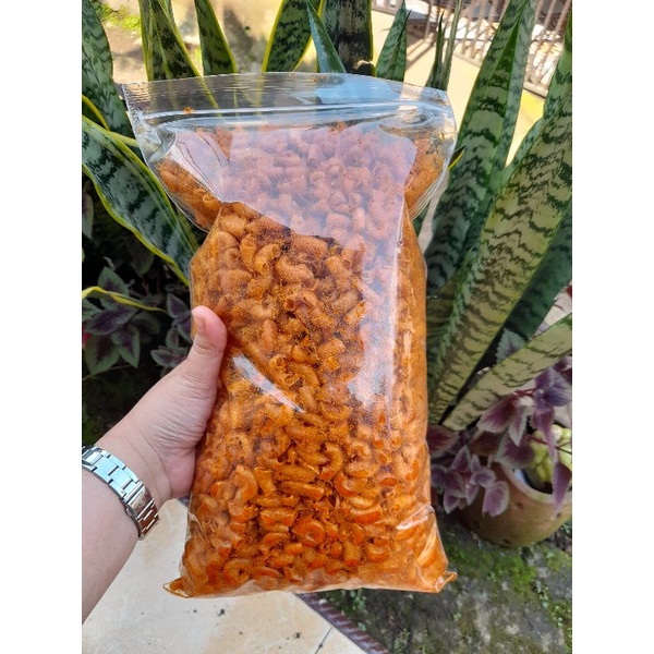 

1kilo Cemilan pedas makaroni