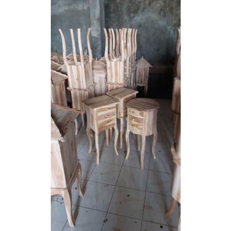 

nakas kotak amplop/nakas vas bunga/Meja Nakas/nakas cat duco