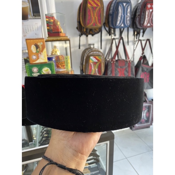 peci hitam polos | beldu bagus