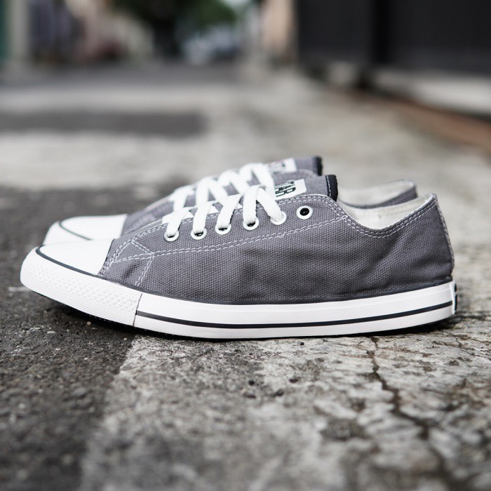 BISA COD !! SEPATU PRIA CASUAL SNEAKERS ALLSTAR LOW CLASIC ABU SEPATU PRIA / WANITA