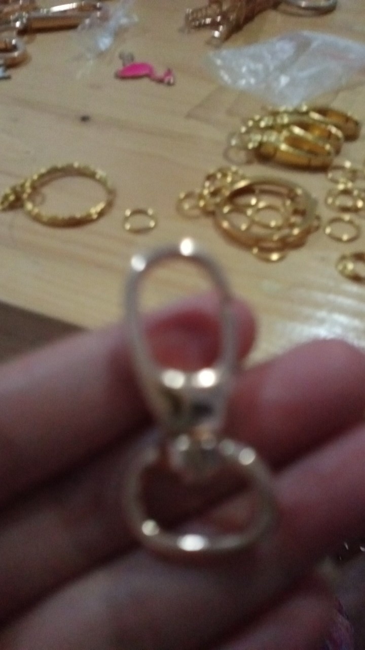 Cantelan / Pengait Tas Tebal Warna Emas Muda