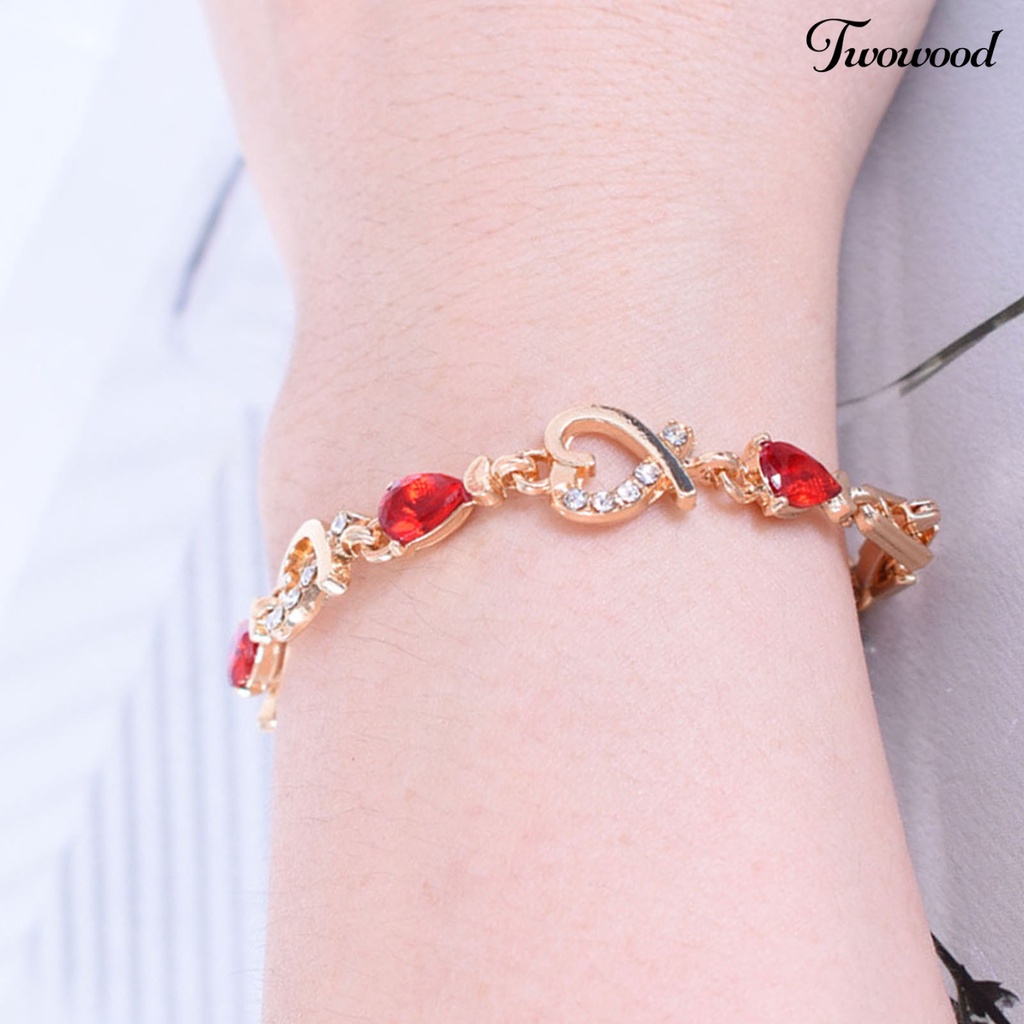 Gelang Rantai Desain Hati Hollow Bahan Alloy Aksen Berlian Imitasi Warna Merah Untuk Wanita