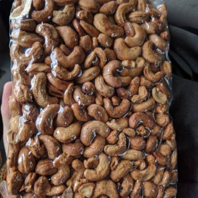 

KACANG MEDE OVEN KACANG MENTE PANGGANG ASIN 1 KG