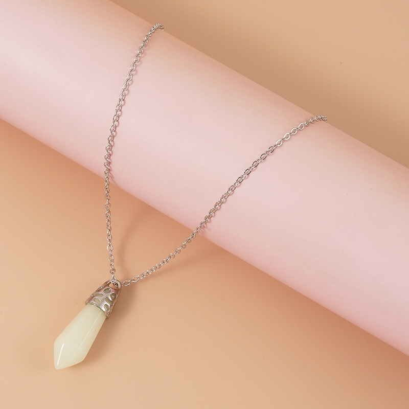 Kalung Rantai Liontin Bintang Hati luminous Warna silver Untuk Pria Dan Wanita