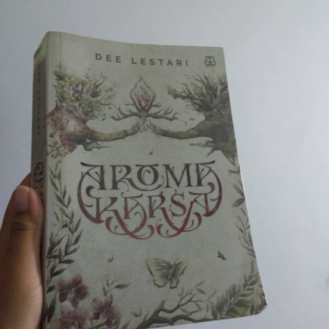 PRELOVED BUKU AROMA KARSA DEE LESTARI