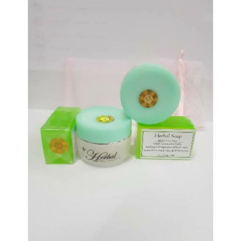 

Cream Herbal Algae Hologram Hijau/Pink ORIGINAL100%