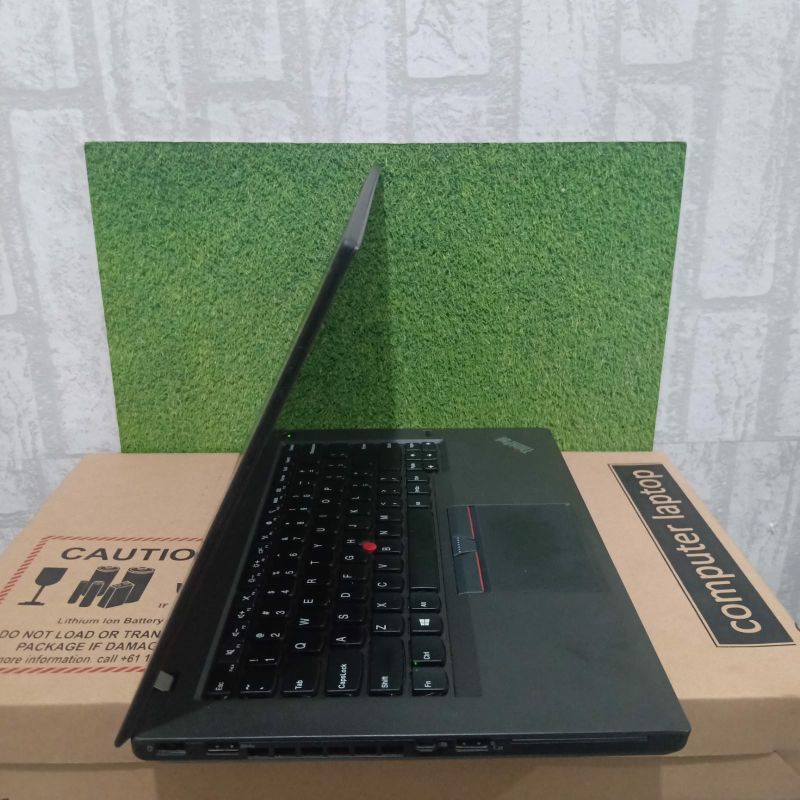 Lenovo Thinkpad T460 Cor i5-6300U Ram 8GB SSD 256GB FHD Touschscreen Dual batrai Windows 10 Full aplikasi Siap pakai