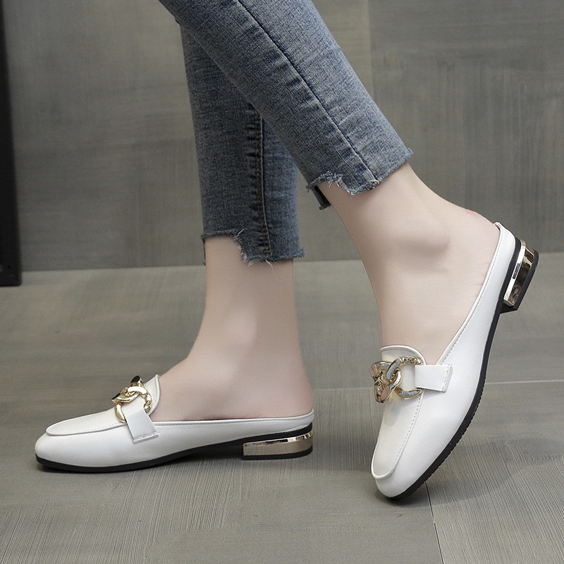 Sepatu Slip On Wanita 006790 Retro Chain Leather Slip On