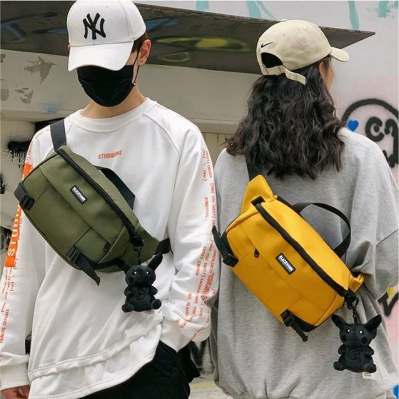 Unisex Besar Tas Pinggang Fashion Streetwear Tas Dada Hip Hop Pisang Tas Berkualitas Tinggi Tas Pinggang Wanita Pria Tahan Air Paket Fanny Tas Dada Modis Tas Selempang Olahraga Luar Ruangan Tas Sabuk Pria Travel Kasual Tas Pinggang Hip