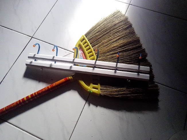 Kapstok Kayu /gantungan Baju Kayu