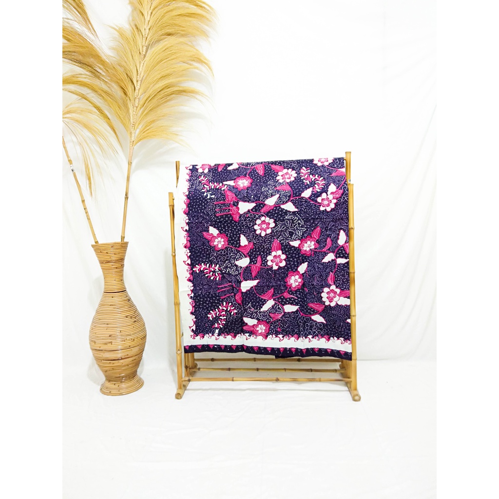 Batik Tulis Lasem 2 Warna Motif Sekar Jagad