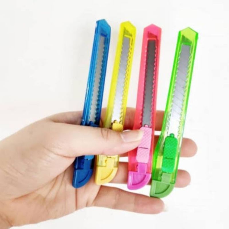 

Cutter,Pisau Plstik Kecil Murah