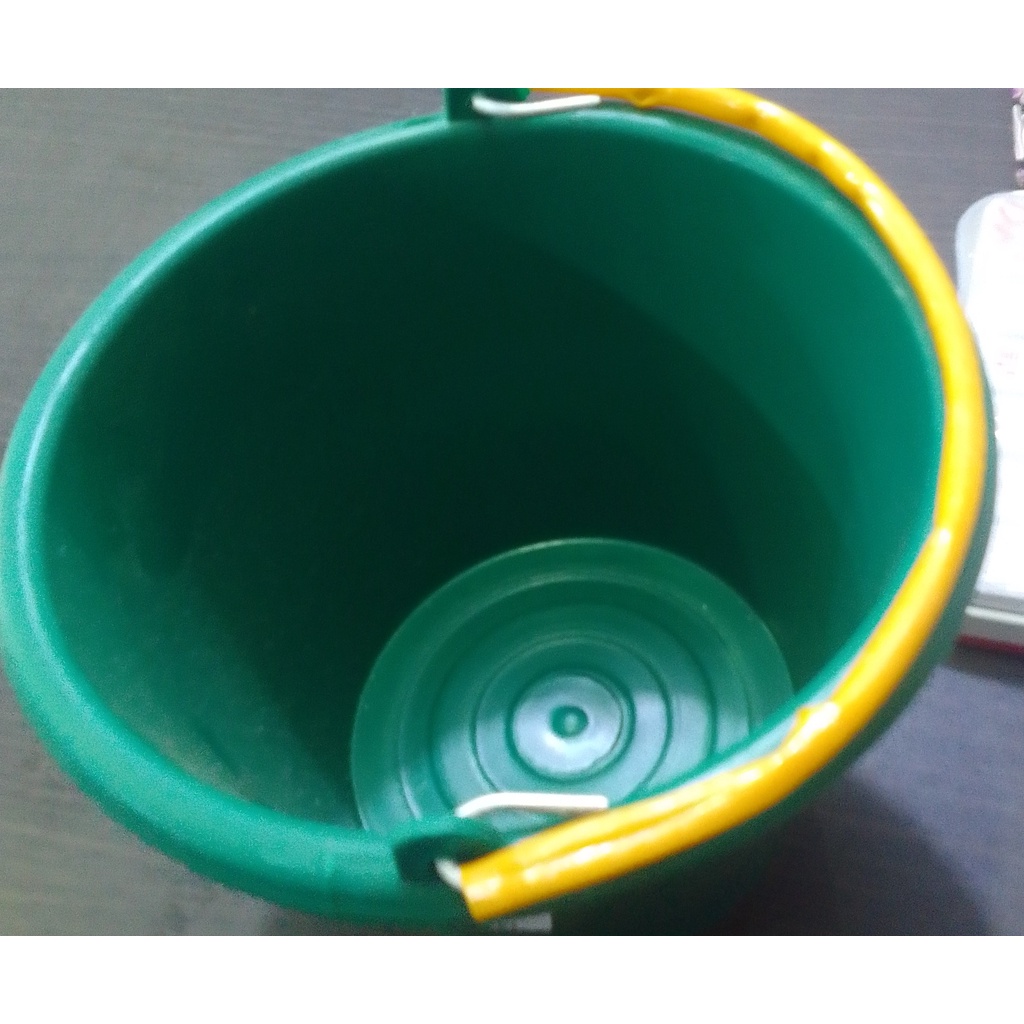 EMBER PLASTIK MINI 1/2 GLN