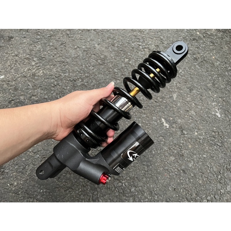 NEW SHOCK SHOCKBREAKER KTC TABUNG BAWAH 310-330 SHOCKBREAKER BELAKANG MATIC TABUNG BAWAH FINO BEAT XEON MIO VARIO110/125/150/160 BEAT FI SCOOPY FI DLL