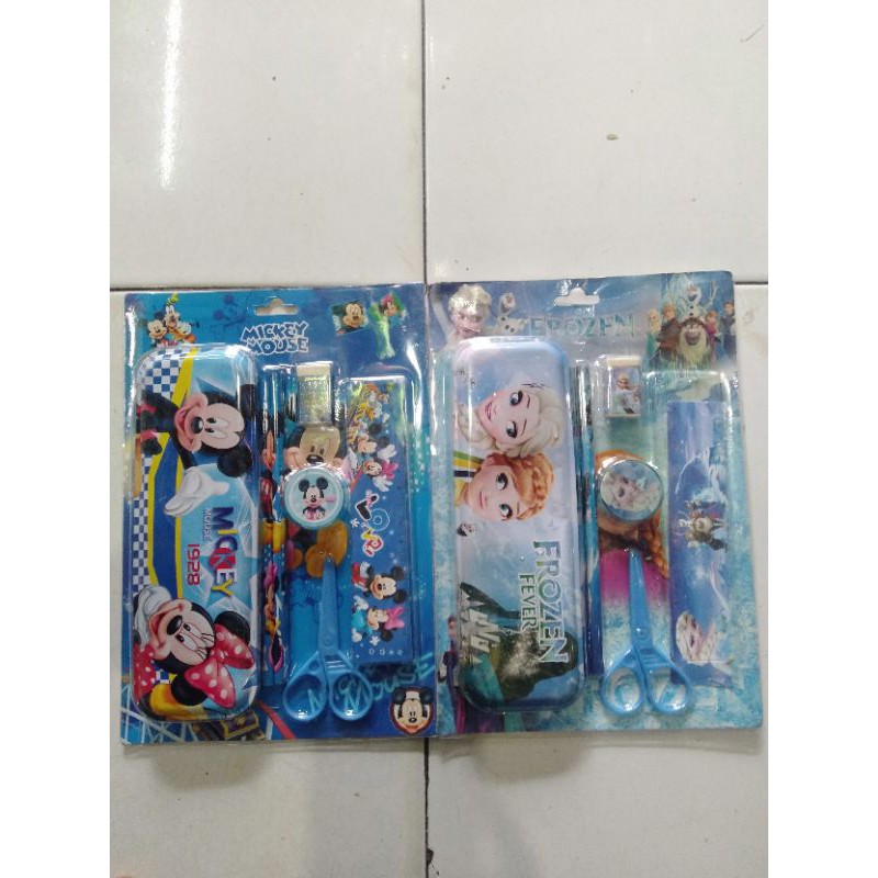 

SALE TEMPAT PENSIL SET/PERALATAN SEKOLAH SET FROZEN