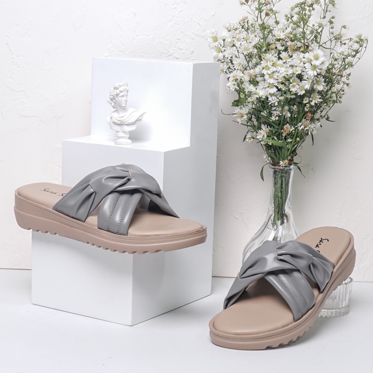 Sara Sara HALLE Sandal Wedges Wanita Kekinian Sendal Slop Hak Platform Cewek Casual Terbaru