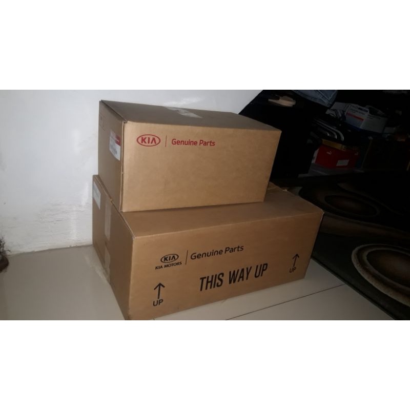 Lampu belakang Kia Rio