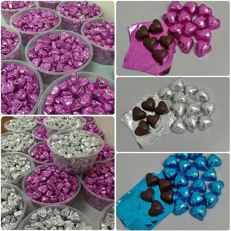 

cokelat praline motif love (harga satuan)