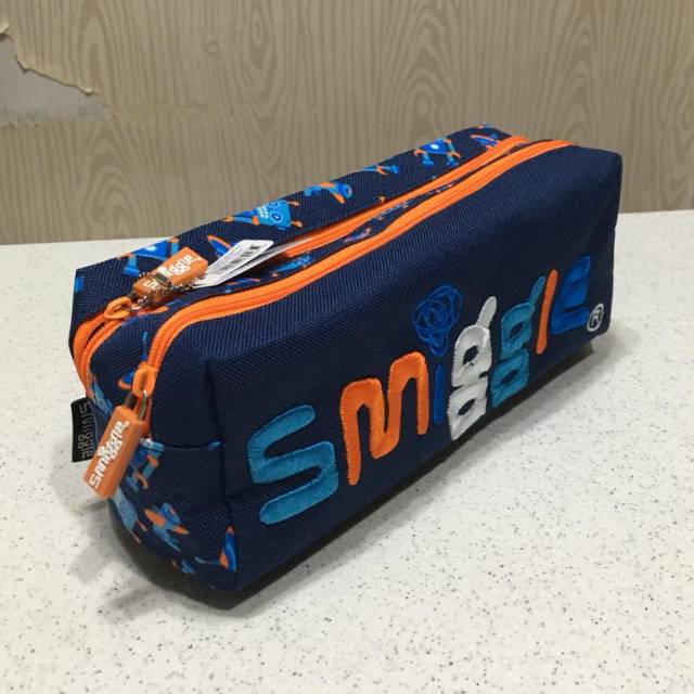 

Smiggle Pencil Case Soft Original Blue Robot