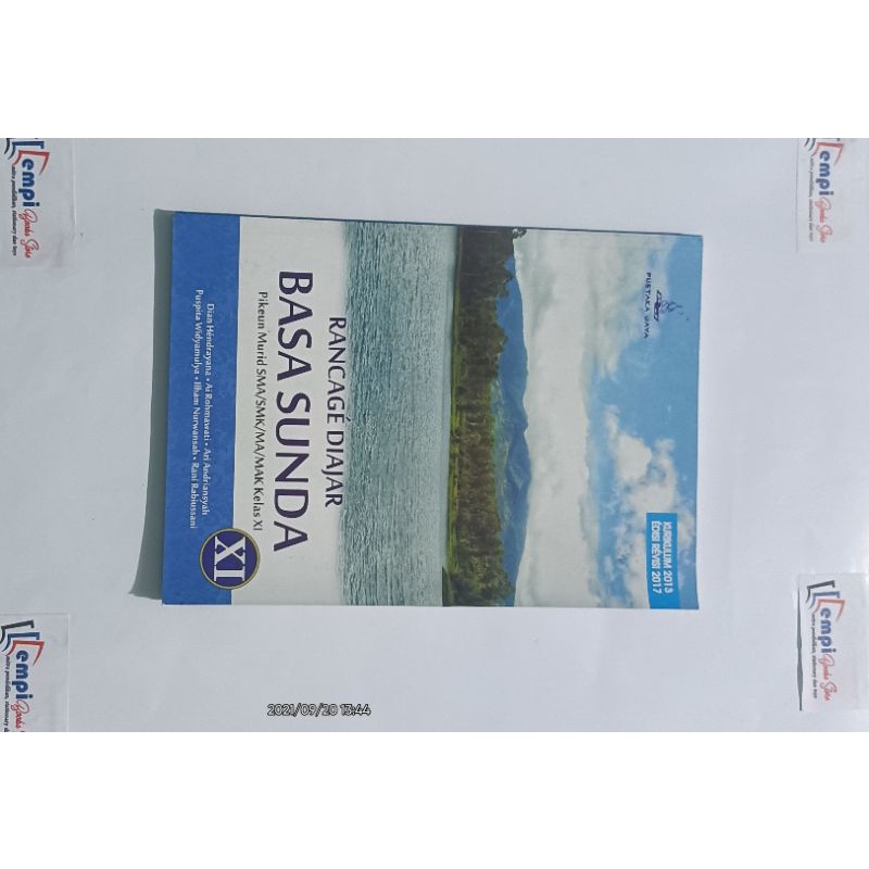 

Buku SMA RanjageDiajar Bahasa Sunda Kls11