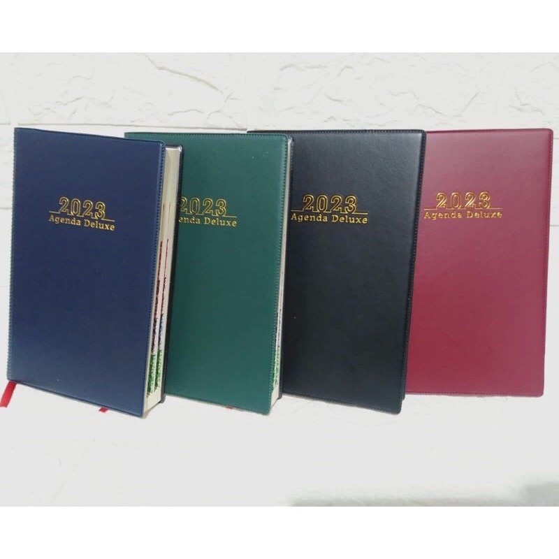 

Agenda deluxe kertas cream 2023