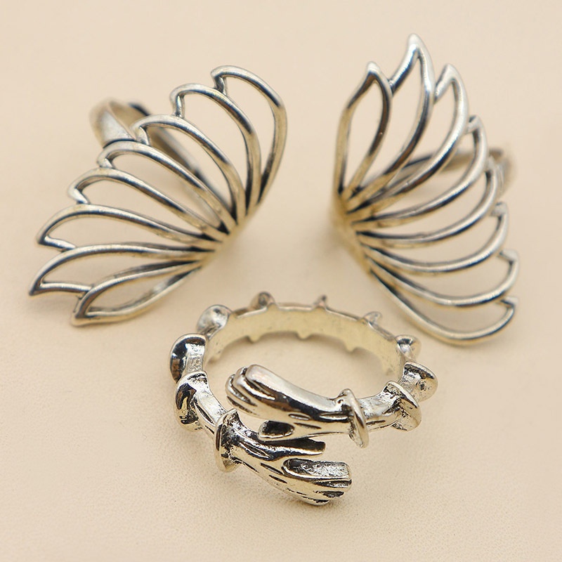 3pcs / set Cincin Desain Sayap Besar hollow Gaya Eropa Amerika Untuk Wanita