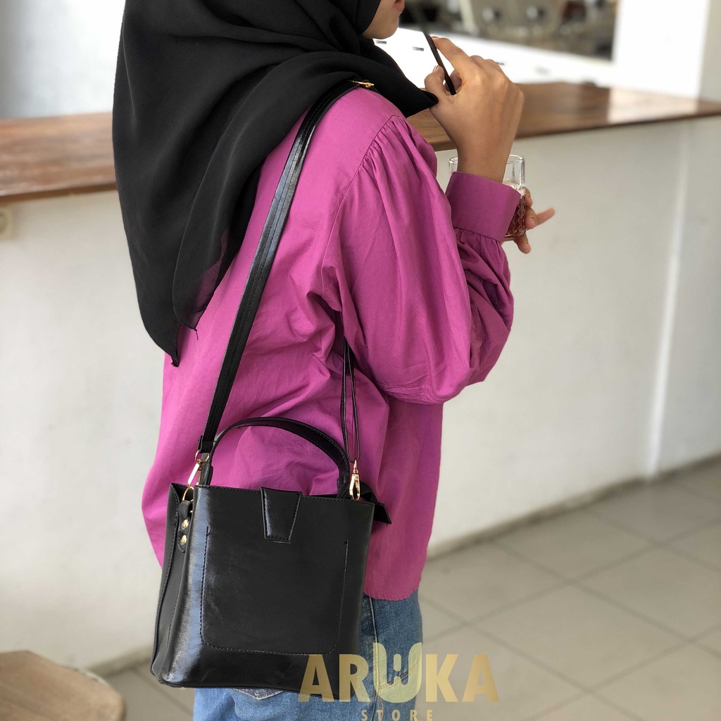 ARUKA_STORE -TAS PIANA TAS SELEMPANG WANITA TAS SLINGBAG FASHION TERBARU TAS BAHU MURAH MERIAH TAS WANITA