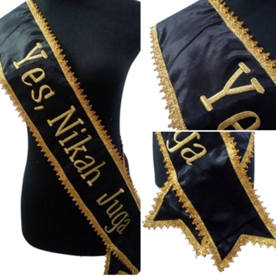Selempang Sash Wisuda Renda Satin Bordir Kilat dan Murah