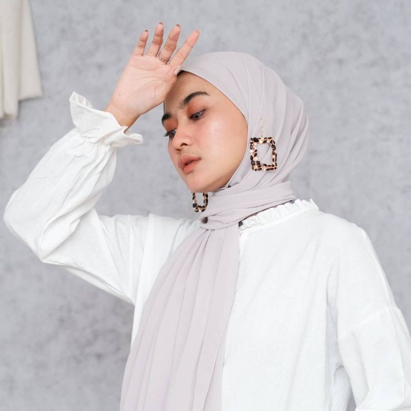 Aksesoris wanita anting hijab tusuk kotak swarovski hitam