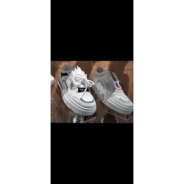 SEPATU SNEAKER WANITA MERK OTHA